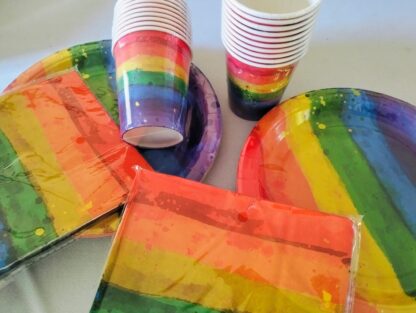 RAINBOW TABLE DECOR